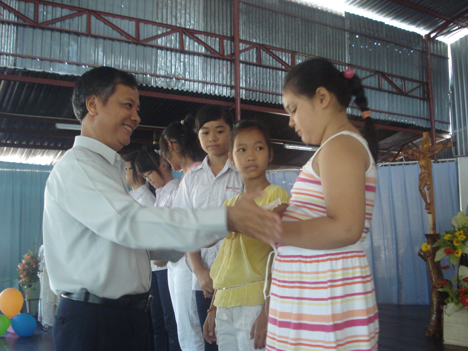 Giáo Xứ Thiên Thần: Bế Giảng Năm Học Giáo Lý 2010 - 2011 Giáo Xứ Thiên Thần: Bế Giảng Năm Học Giáo Lý 2010 - 2011