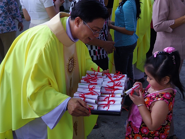 Thánh Lễ tân niên Nhâm Thìn tại Giáo xứ Hiển Linh Thánh Lễ tân niên Nhâm Thìn tại Giáo xứ Hiển Linh