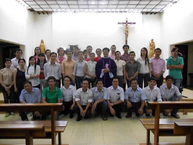 Giáo Xứ Hiển Linh Bế Giảng Lớp Giáo Lý Hôn Nhân Khóa 2 Giáo Xứ Hiển Linh Bế Giảng Lớp Giáo Lý Hôn Nhân Khóa 2