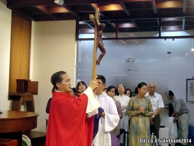 Những cử hành phụng vụ thứ Sáu Tuần Thánh tại trung tâm Đắc Lộ Những cử hành phụng vụ thứ Sáu Tuần Thánh tại trung tâm Đắc Lộ