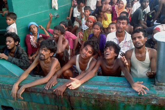 Văn Phòng Di Dân Dòng Tên hiệp thông với Đức Thánh Cha Phanxicô cầu nguyện cho các quốc gia tiếp nhận người tị nạn Văn Phòng Di Dân Dòng Tên hiệp thông với Đức Thánh Cha Phanxicô cầu nguyện cho các quốc gia tiếp nhận người tị nạn