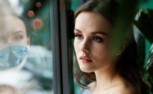 Chuyện trò cùng Corona Chuyện trò cùng Corona