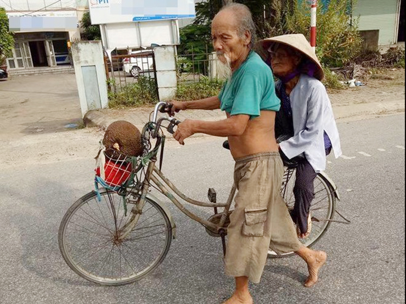 Gương sáng của tuổi già Gương sáng của tuổi già