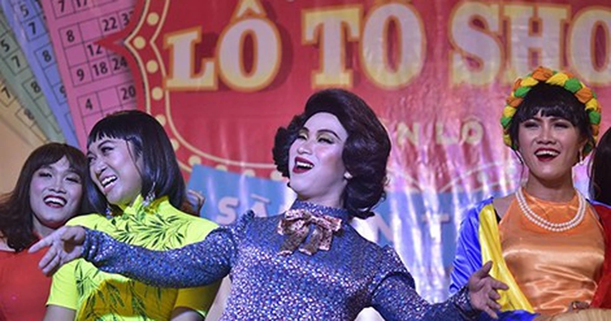 Gánh hội chợ và những mảnh đời nổi trôi Gánh hội chợ và những mảnh đời nổi trôi