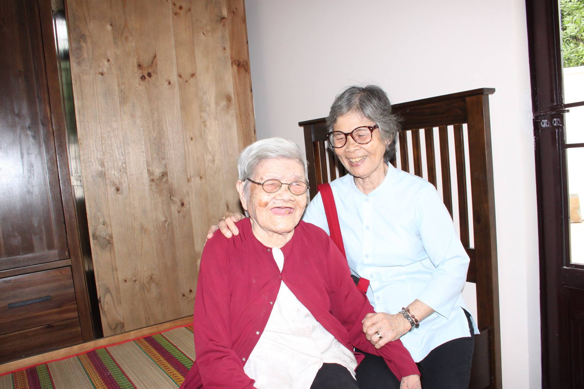 Phận tuổi già Phận tuổi già