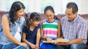 Làm thế nào để giúp con cái chúng ta tìm thấy ơn gọi của chúng Làm thế nào để giúp con cái chúng ta tìm thấy ơn gọi của chúng