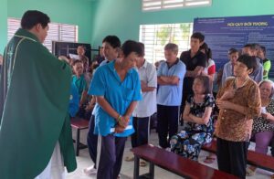 Bàn tiệc Thánh Thể cho tuổi xế chiều