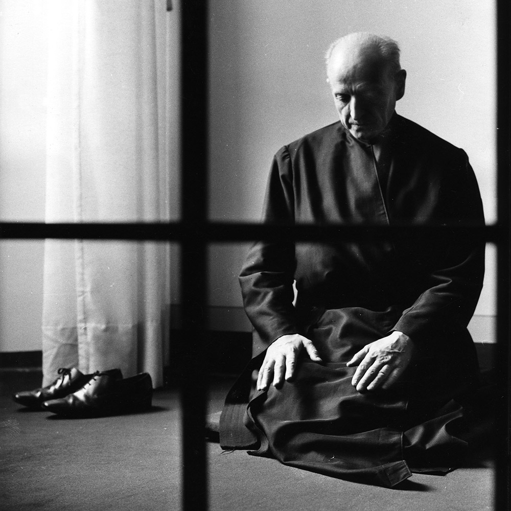 Cuộc điều tra trong tiến trình phong thánh cho Cha Pedro Arrupe, SJ, chính thức khép lại ở cấp Giáo phận Cuộc điều tra trong tiến trình phong thánh cho Cha Pedro Arrupe, SJ, chính thức khép lại ở cấp Giáo phận