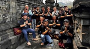 “Chúng tôi là anh em trong Chúa" “Chúng tôi là anh em trong Chúa"