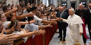 Đức Thánh Cha Lêô (05/08): Thánh Thể và Các Giờ Kinh Phụng Vụ là hơi thở của đời sống Giáo hội Đức Thánh Cha Lêô (05/08): Thánh Thể và Các Giờ Kinh Phụng Vụ là hơi thở của đời sống Giáo hội