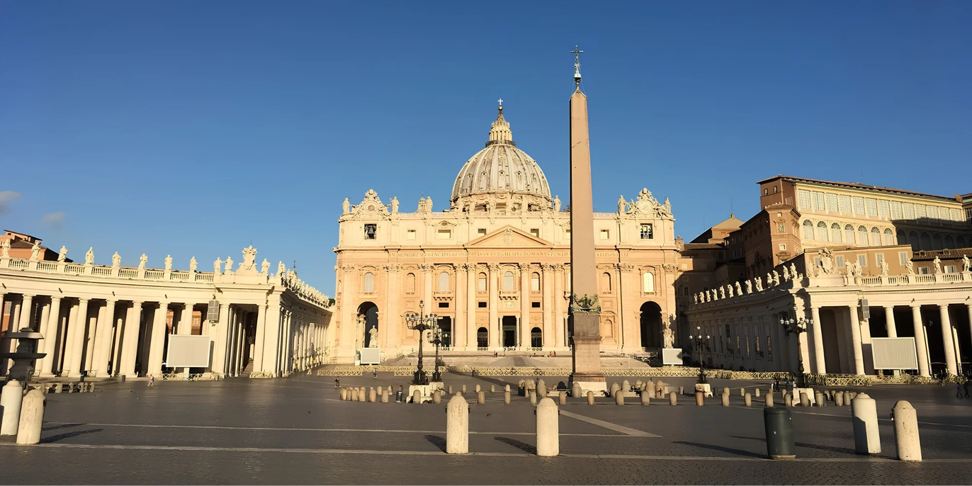 Đức Thánh Cha ban hành hiến pháp mới cho Quốc gia Thành Vatican Đức Thánh Cha ban hành hiến pháp mới cho Quốc gia Thành Vatican